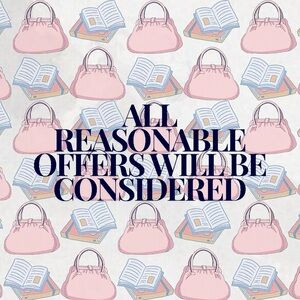 Offer away! 🤳🏼👜📚